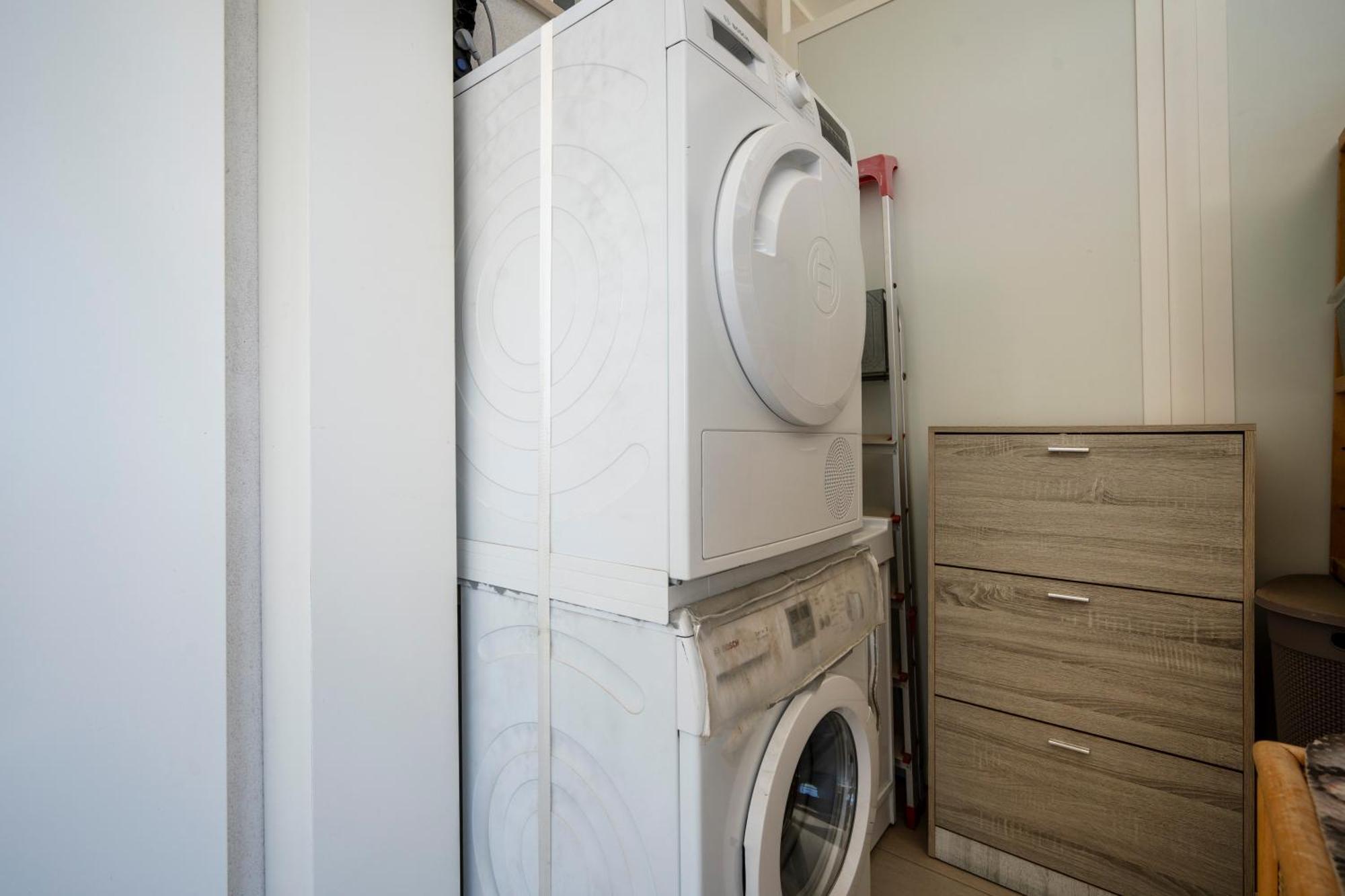 Kind Park - Sleek Apartment With Terrace & Parking Bari Luaran gambar